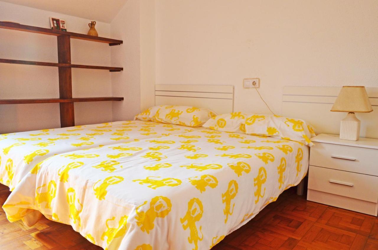 Apartamento El Corro: Con Parking En Pleno Centro De Comillas Eksteriør bilde