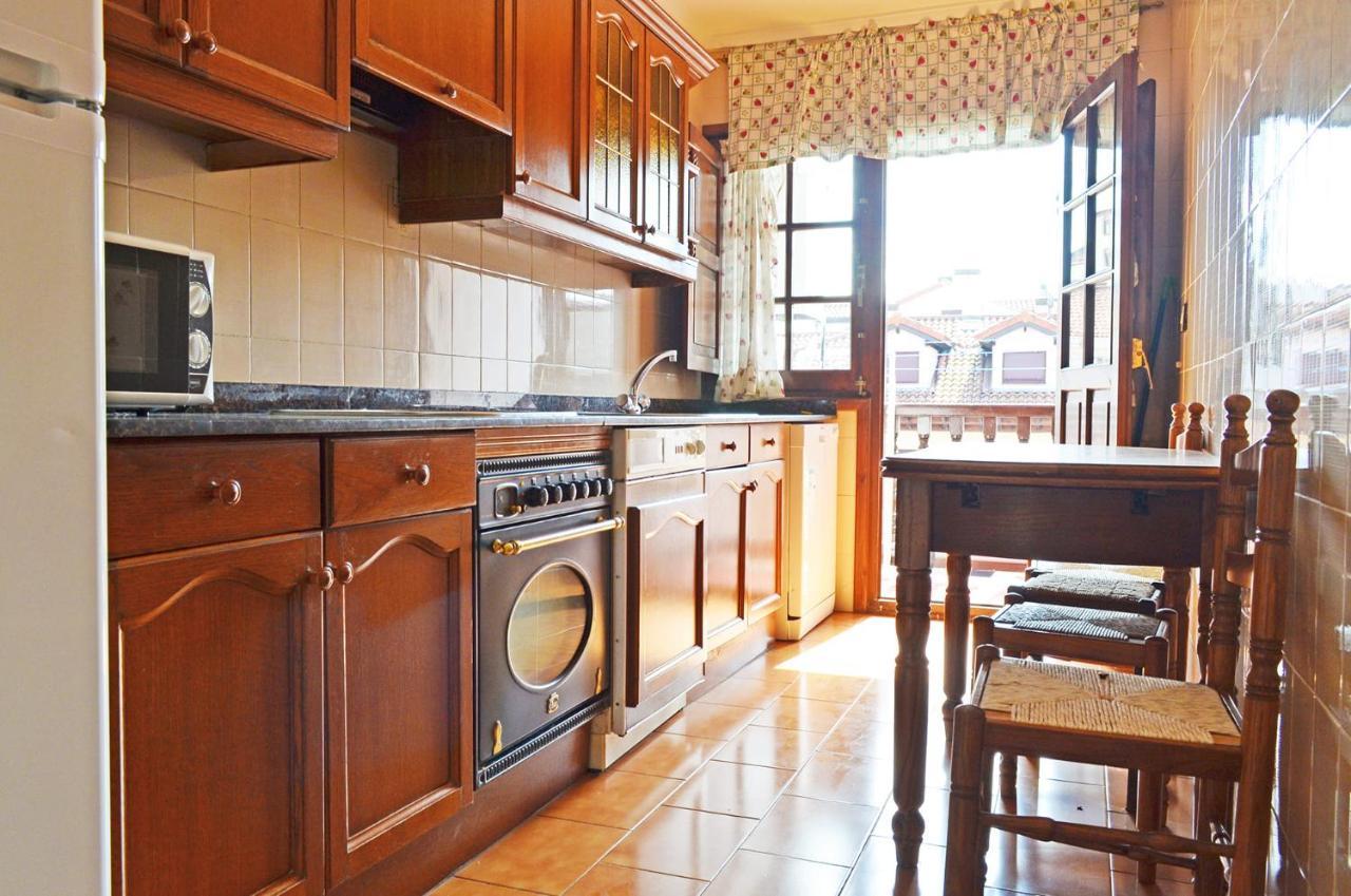Apartamento El Corro: Con Parking En Pleno Centro De Comillas Eksteriør bilde